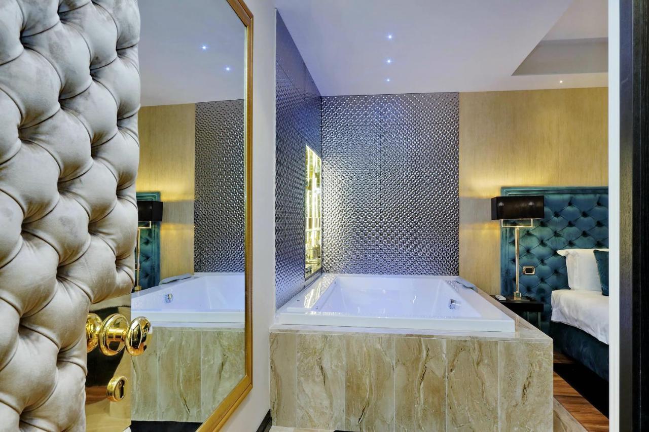 Trevi Diamond Luxury Suites & Jacuzzi Rome Exterior photo