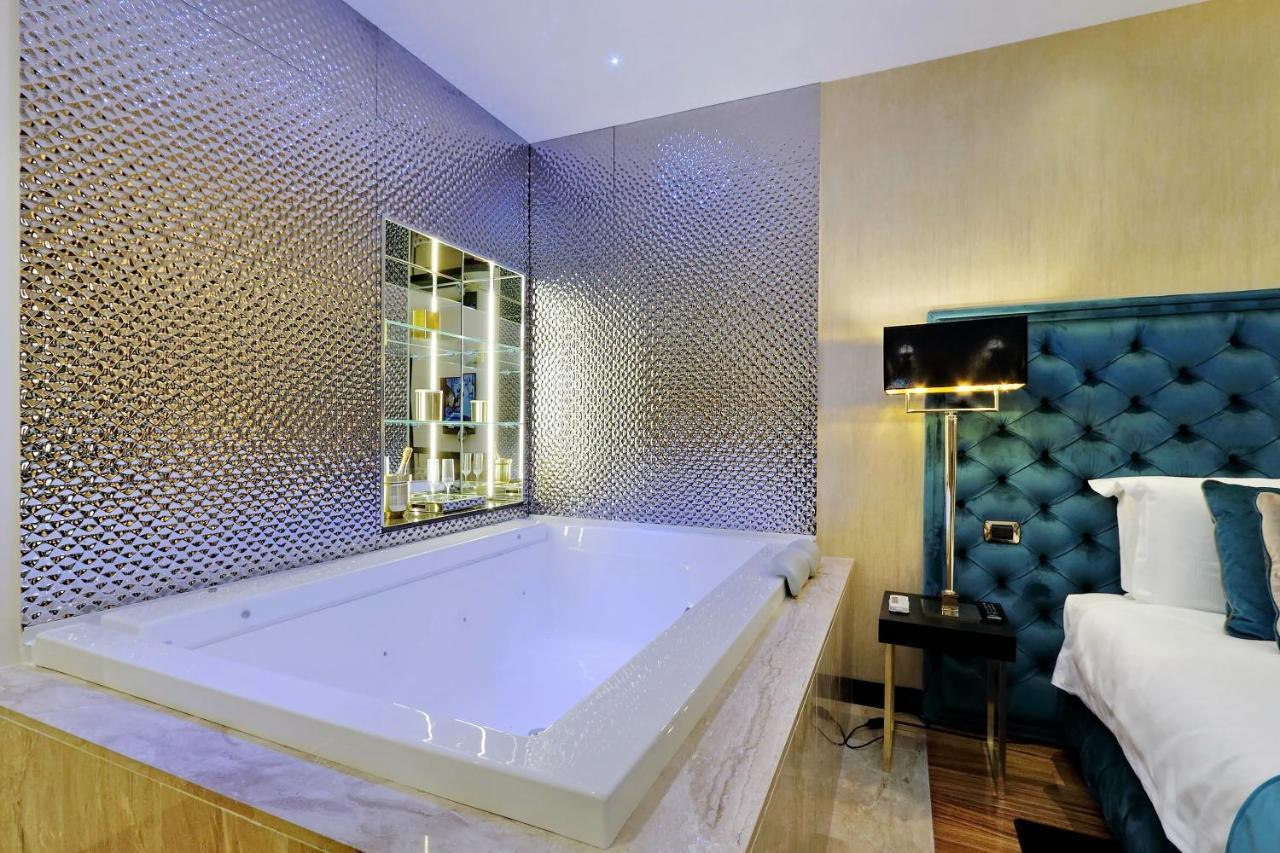Trevi Diamond Luxury Suites & Jacuzzi Rome Exterior photo
